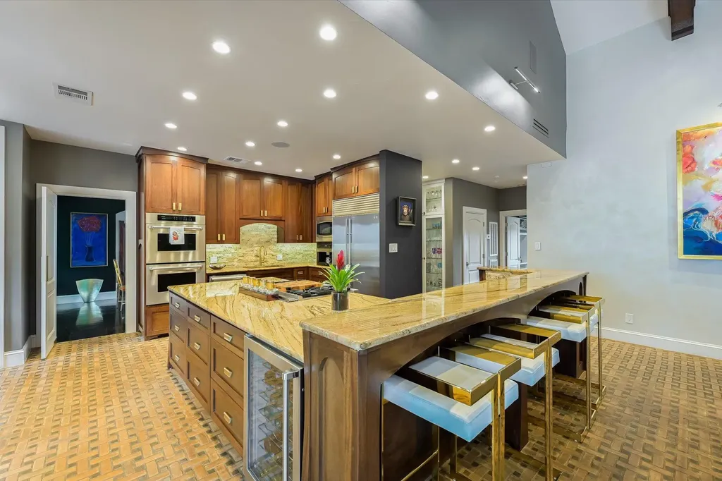 206 Las Lomas Drive West Lake Hills TX 78746