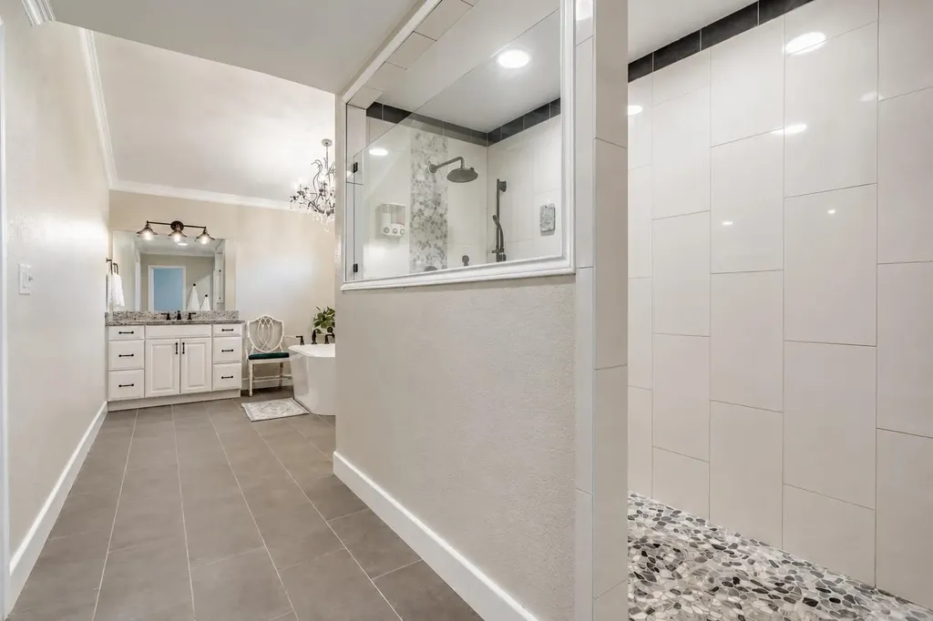 13311 Briar Hollow Drive Austin TX 78729