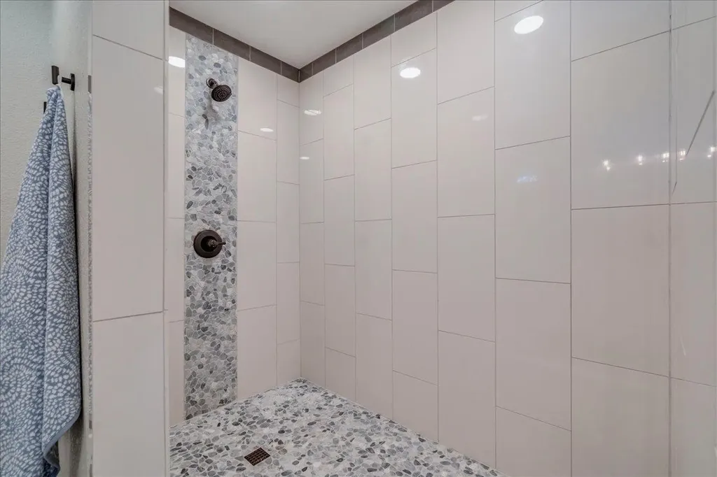 13311 Briar Hollow Drive Austin TX 78729
