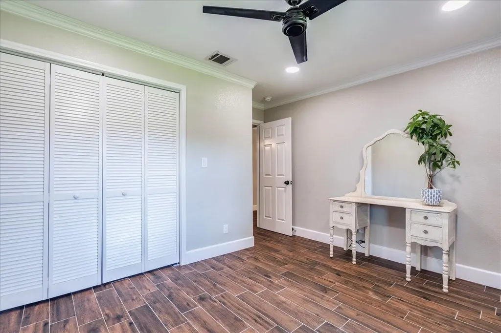 13311 Briar Hollow Drive Austin TX 78729