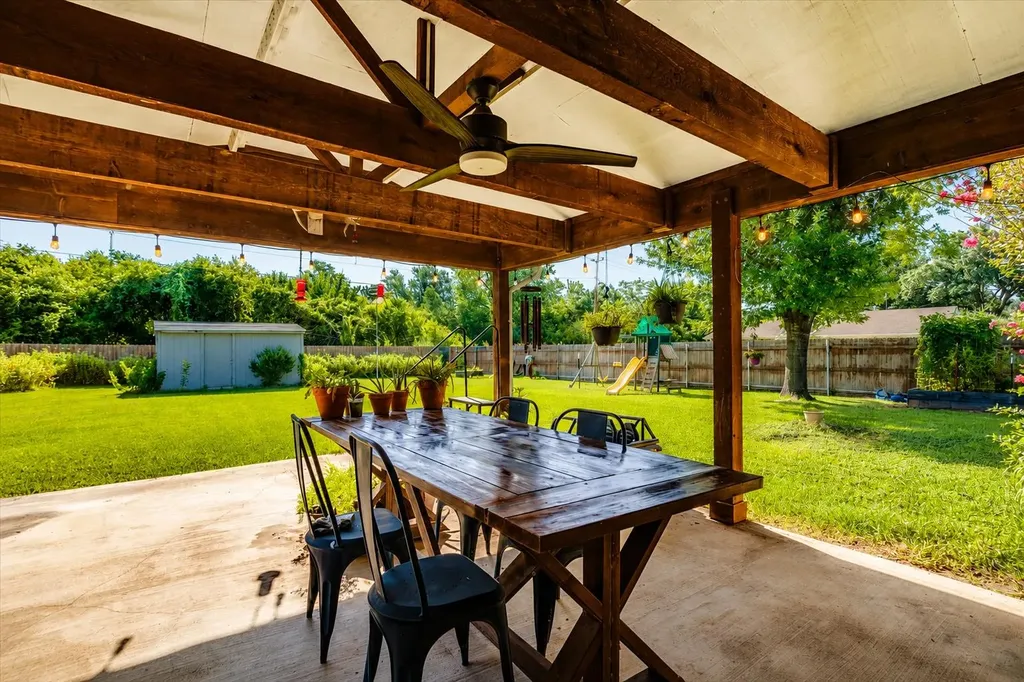 13311 Briar Hollow Drive Austin TX 78729