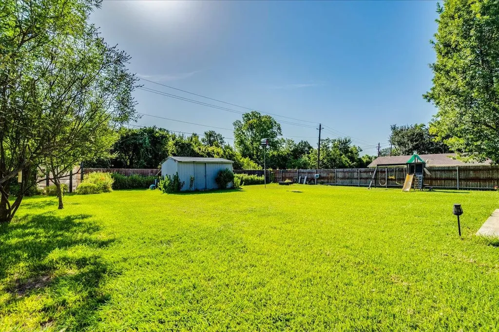 13311 Briar Hollow Drive Austin TX 78729