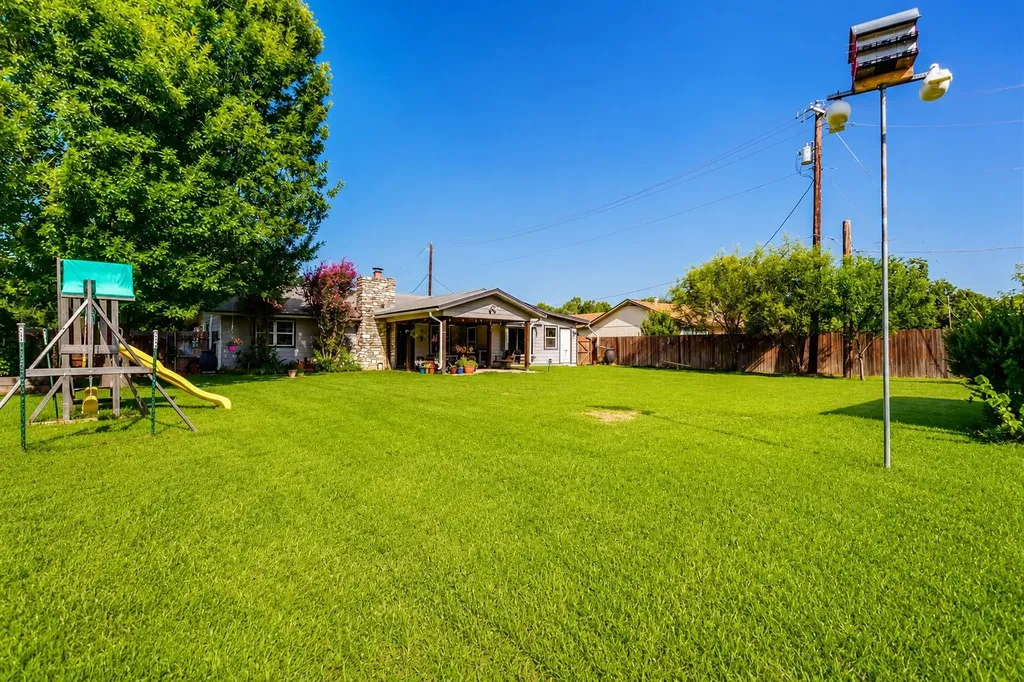 13311 Briar Hollow Drive Austin TX 78729