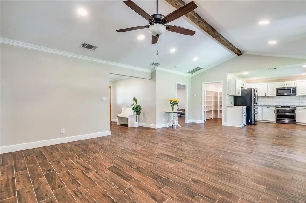 13311 Briar Hollow Drive Austin TX 78729