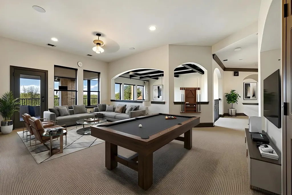 2104 University Club Drive Austin TX 78732