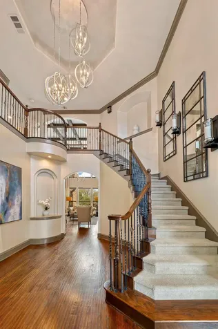 2104 University Club Drive Austin TX 78732