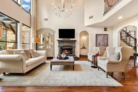 2104 University Club Drive Austin TX 78732