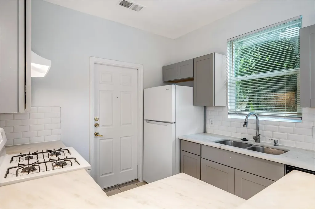 1149 Garland Avenue Austin TX 78721