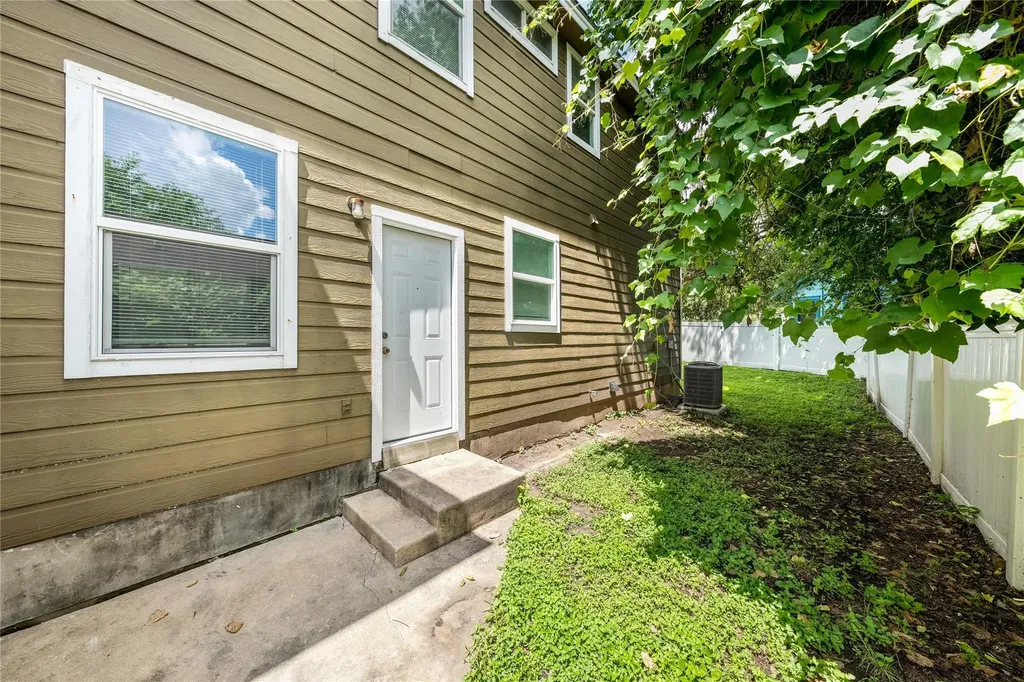 1149 Garland Avenue Austin TX 78721