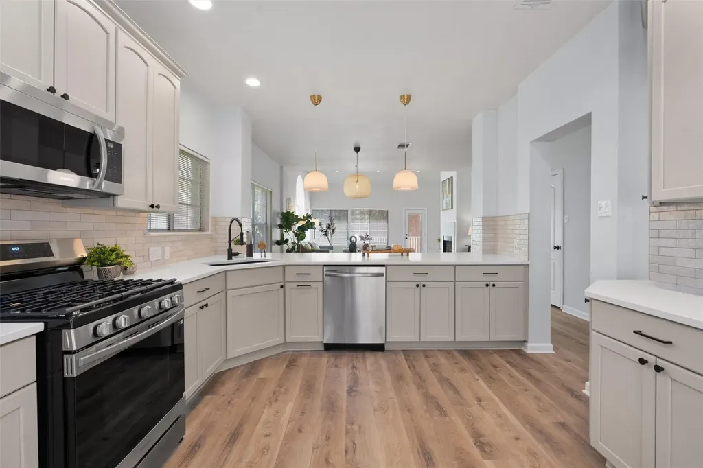 3817 Newland Drive Round Rock TX 78681