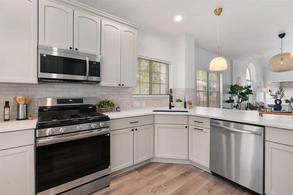 3817 Newland Drive Round Rock TX 78681