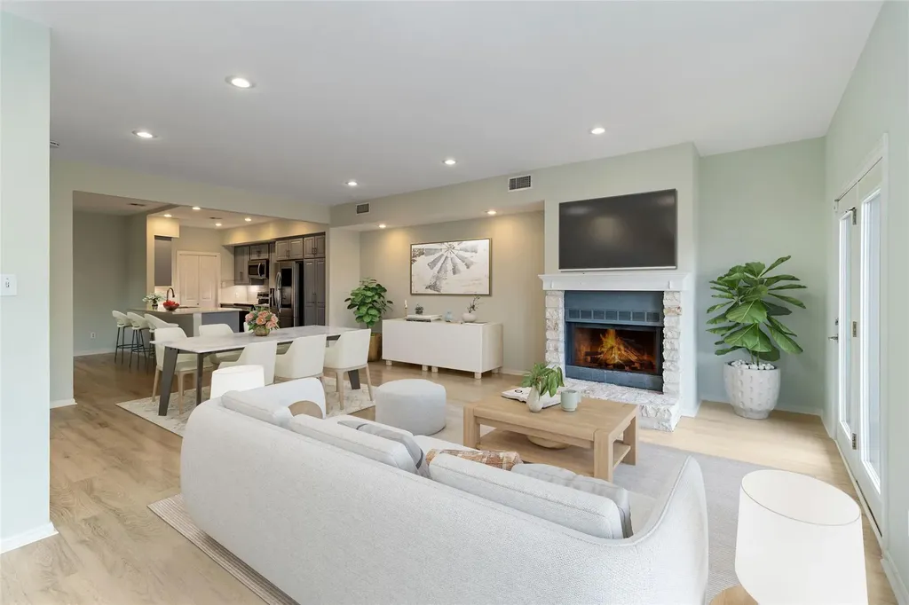 5512 Oakwood Cove Austin TX 78731