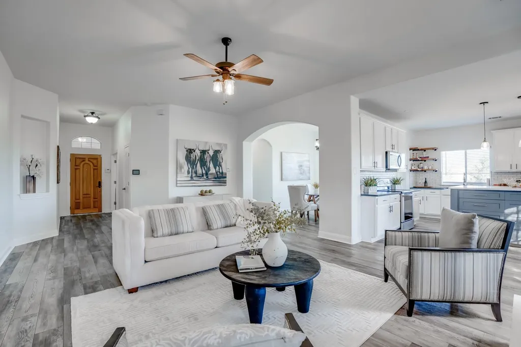 2016 Hidden Hills Drive Dripping Springs TX 78620