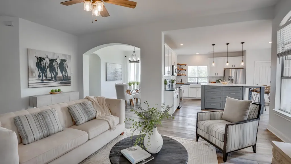 2016 Hidden Hills Drive Dripping Springs TX 78620