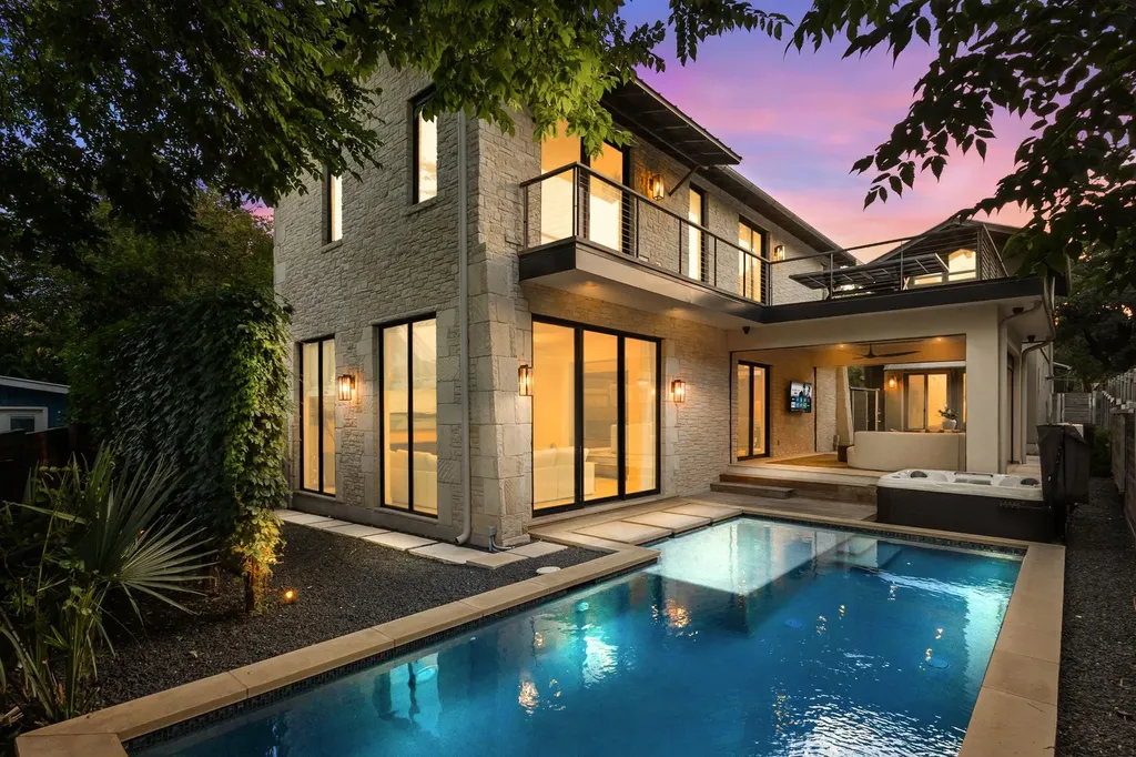 2309 S 4th Street Austin TX 78704
