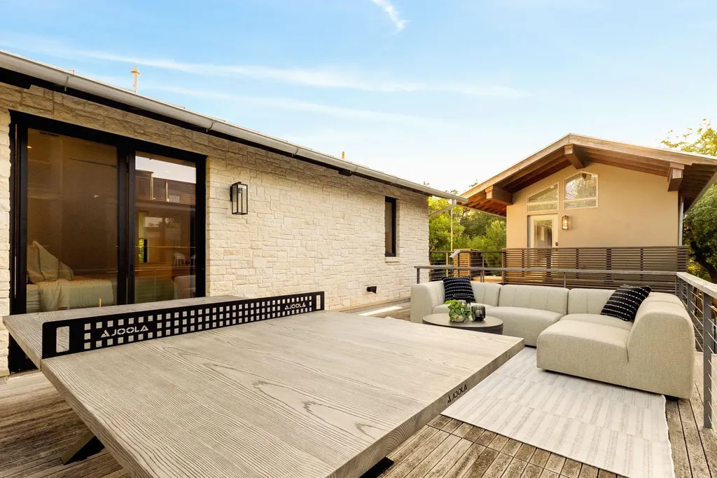 2309 S 4th Street Austin TX 78704