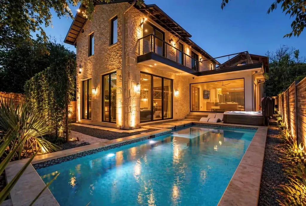 2309 S 4th Street Austin TX 78704