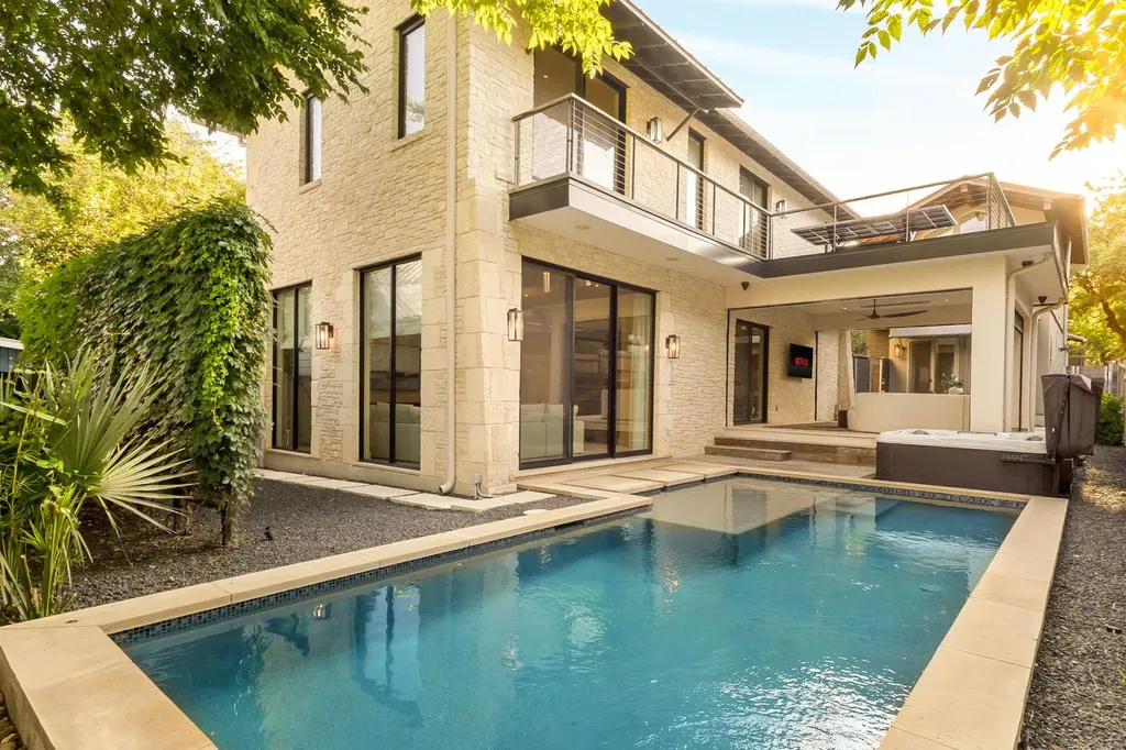 2309 S 4th Street Austin TX 78704