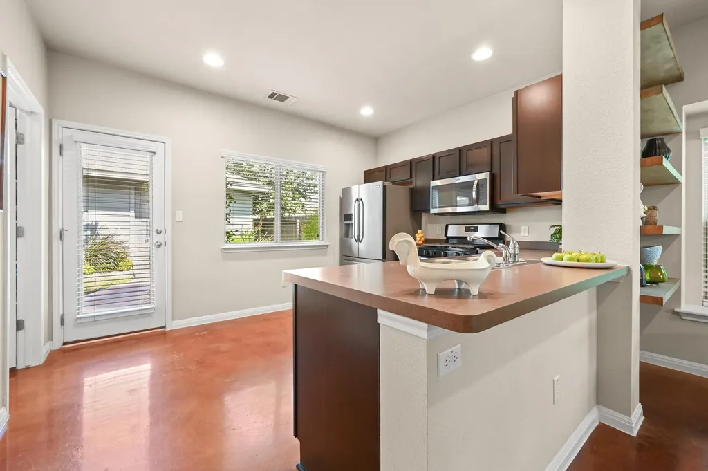 4504 Inicio Lane Austin TX 78725