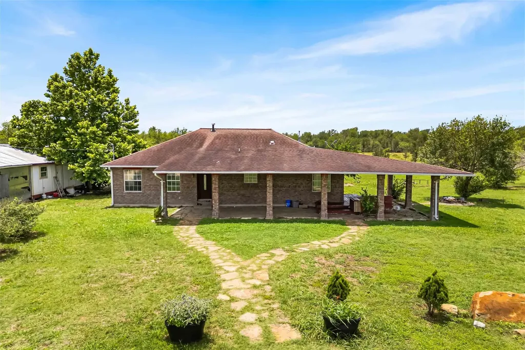 12212 Ballerstedt Road Elgin TX 78621