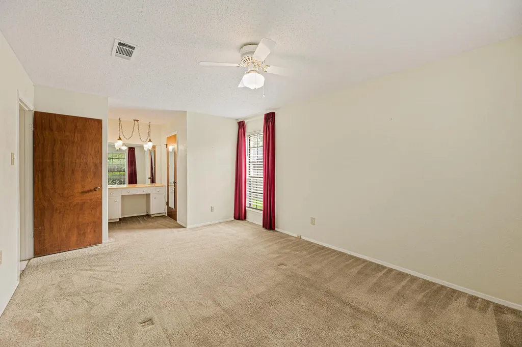 10804 Cobblestone Lane Austin TX 78750