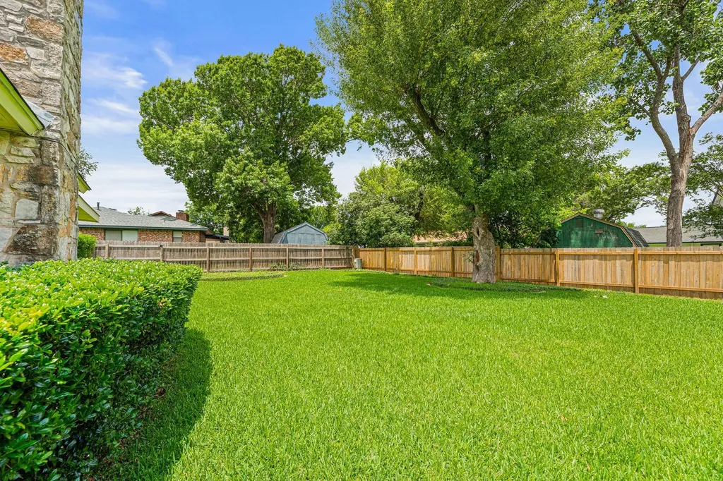 10804 Cobblestone Lane Austin TX 78750