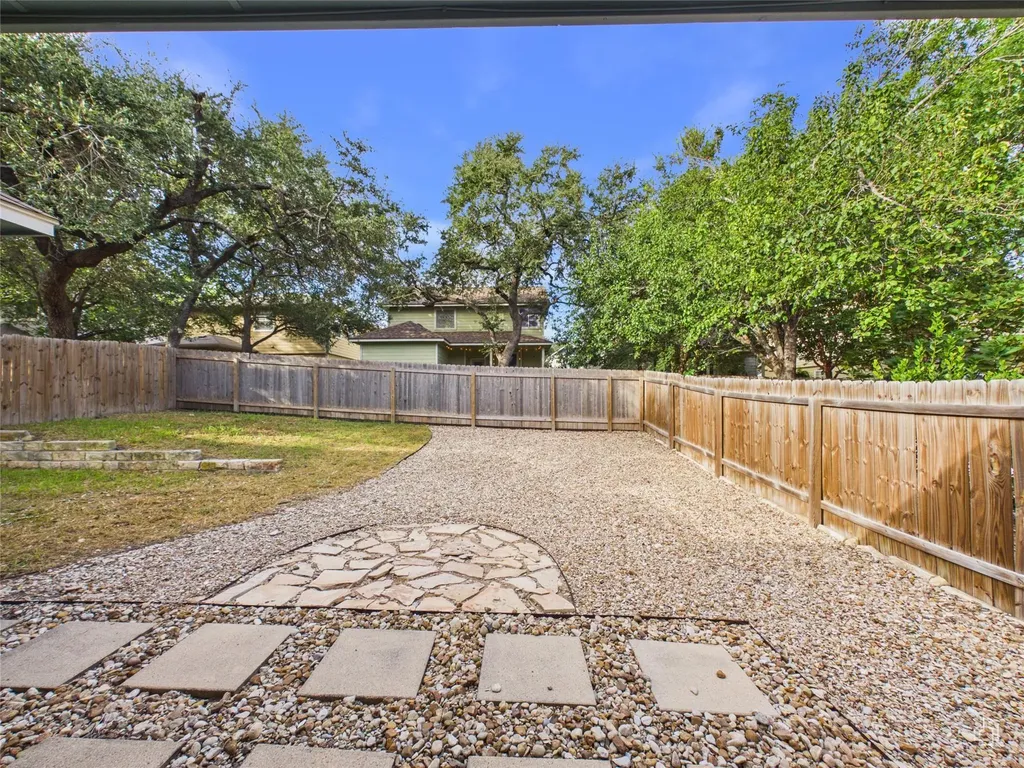 2511 Keepsake Drive Austin TX 78745