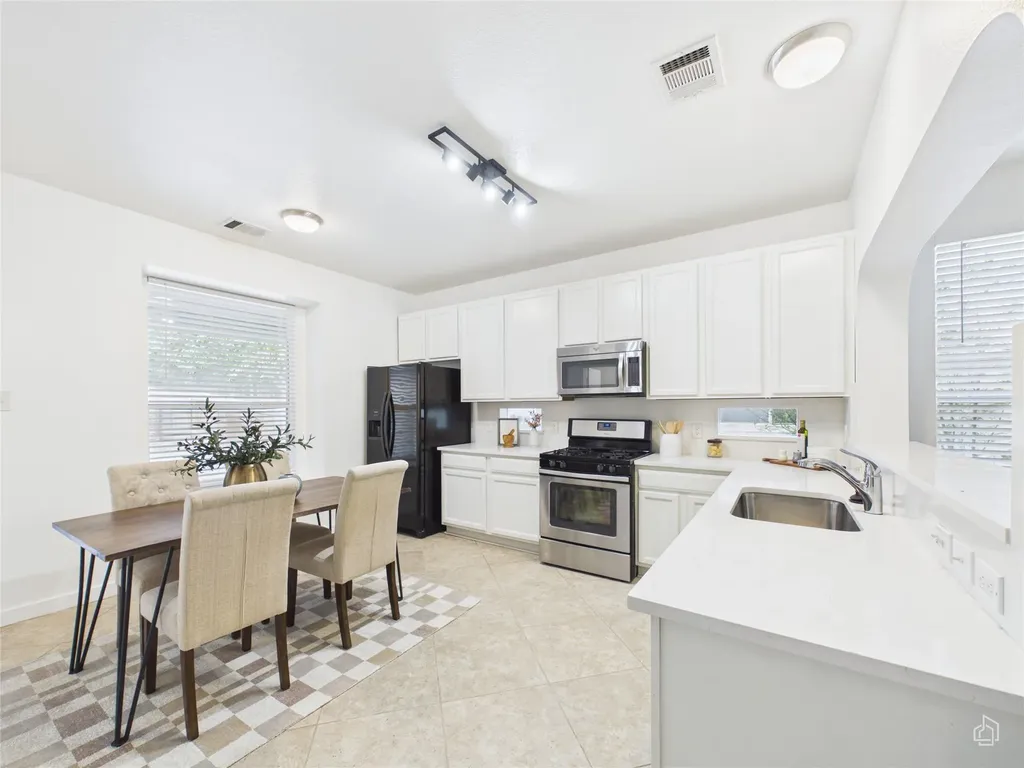 2511 Keepsake Drive Austin TX 78745