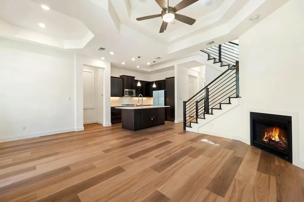306 Cartwheel Bend Austin TX 78738