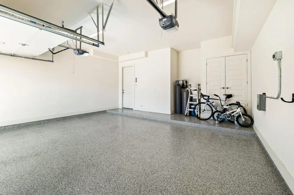 306 Cartwheel Bend Austin TX 78738