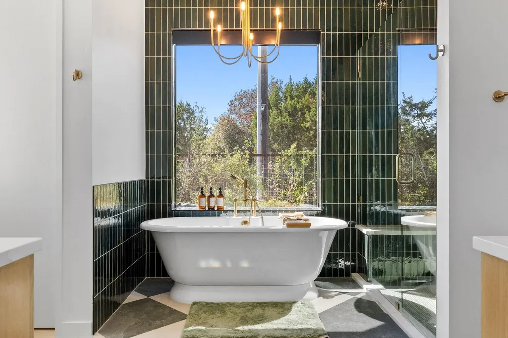 503 Happy Trail Dripping Springs TX 78620