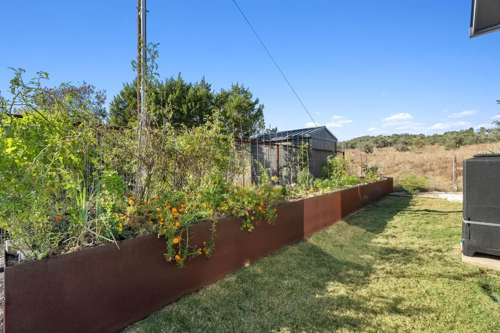 503 Happy Trail Dripping Springs TX 78620