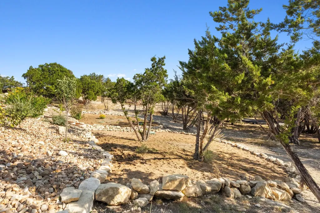 503 Happy Trail Dripping Springs TX 78620