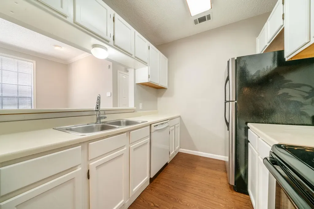 2300 Leon Street Austin TX 78705