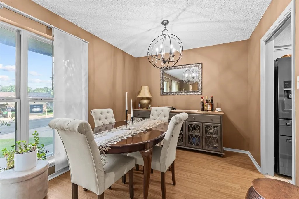 10102 Pond View Circle Austin TX 78753