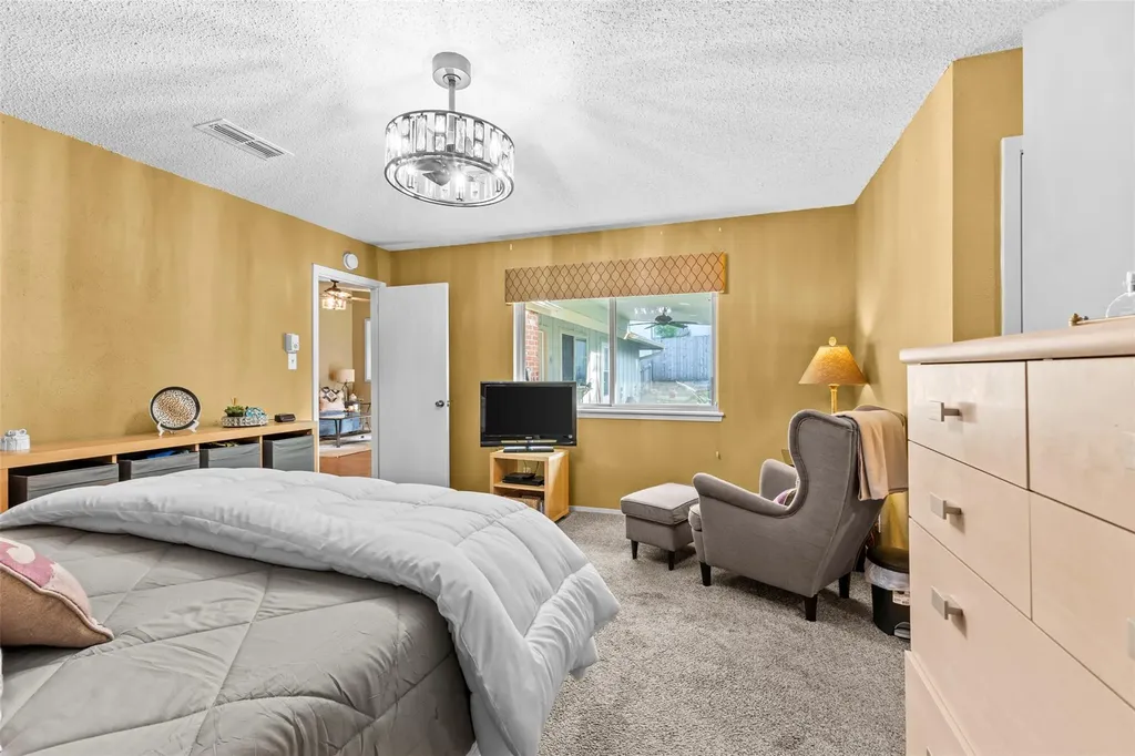 10102 Pond View Circle Austin TX 78753