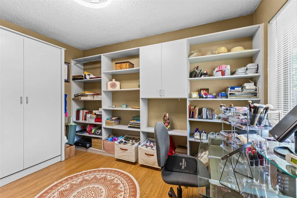 10102 Pond View Circle Austin TX 78753