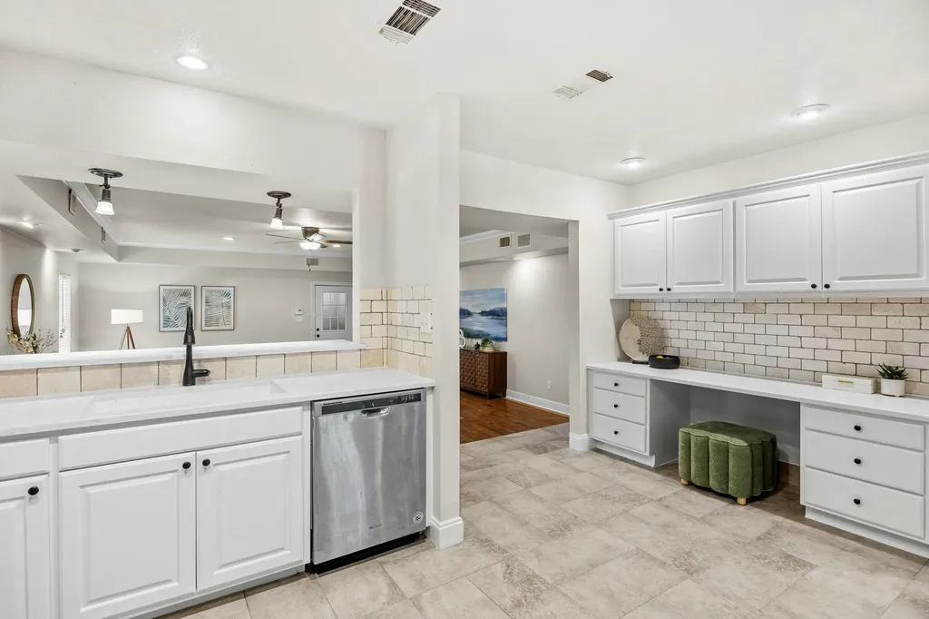 924 E 52nd Street Austin TX 78751