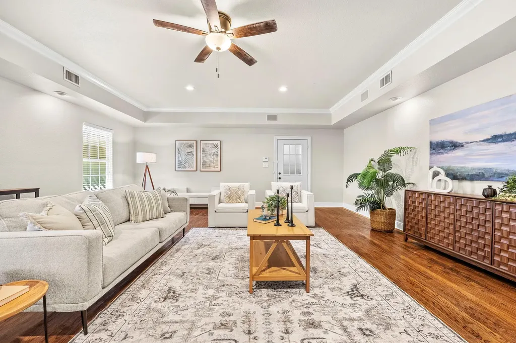 924 E 52nd Street Austin TX 78751