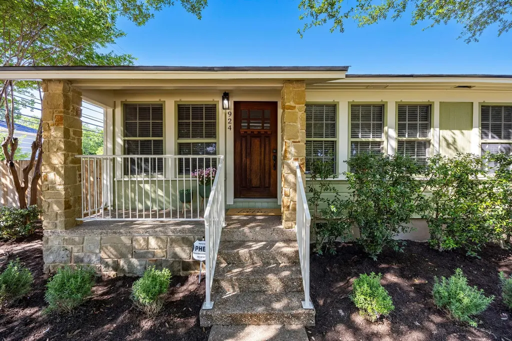 924 E 52nd Street Austin TX 78751