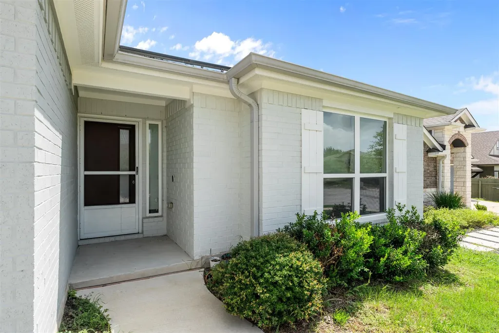 16512 Enamorado Road Manor TX 78653