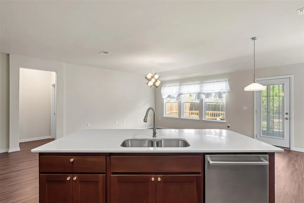 16512 Enamorado Road Manor TX 78653