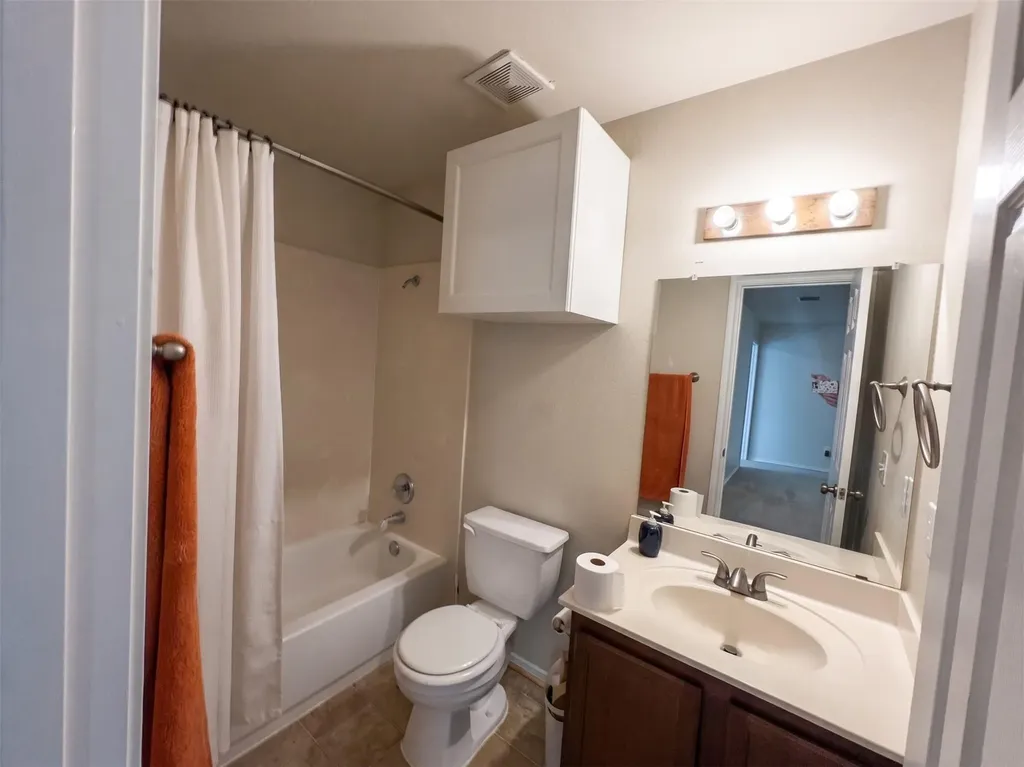 12512 La Paz Lane Del Valle TX 78617