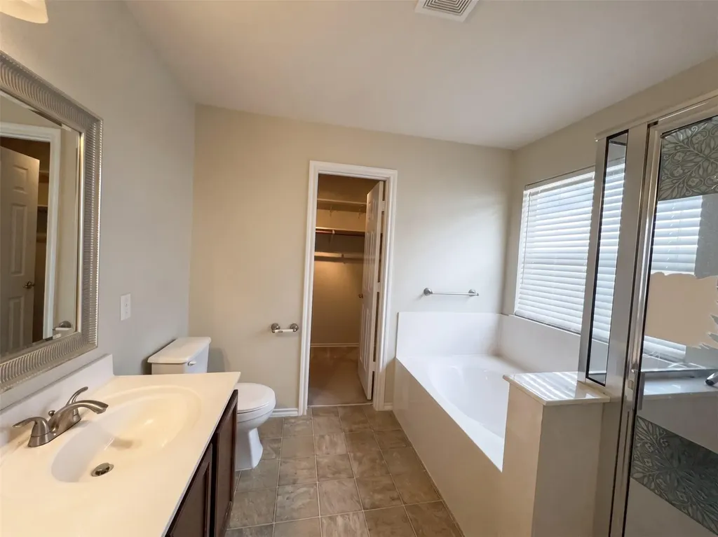 12512 La Paz Lane Del Valle TX 78617