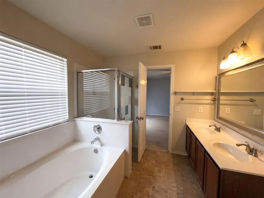 12512 La Paz Lane Del Valle TX 78617