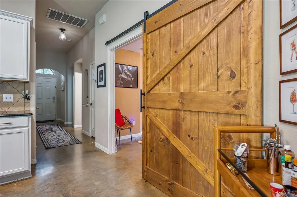 7104 Bay City Bend Austin TX 78725