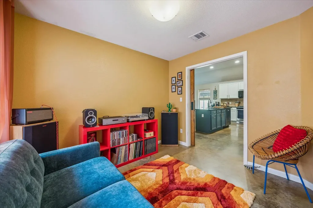 7104 Bay City Bend Austin TX 78725