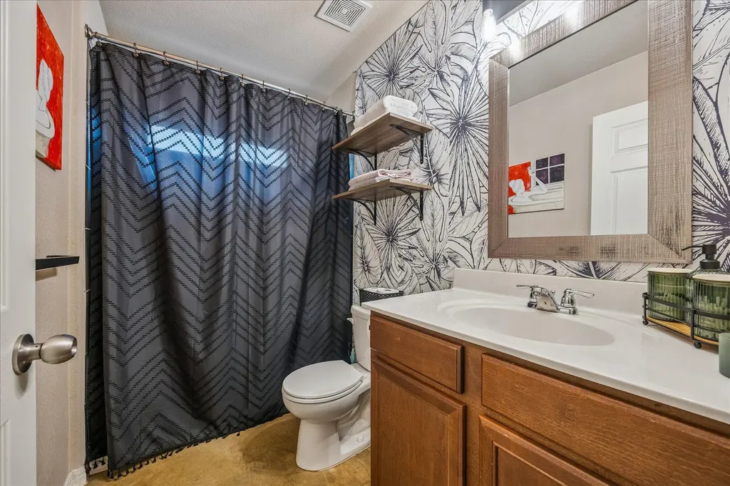 7104 Bay City Bend Austin TX 78725