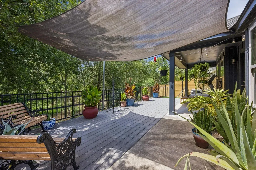 7104 Bay City Bend Austin TX 78725
