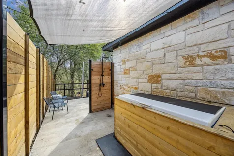 7104 Bay City Bend Austin TX 78725